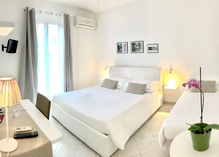 Ma&mi Гостевой дом Чефалу